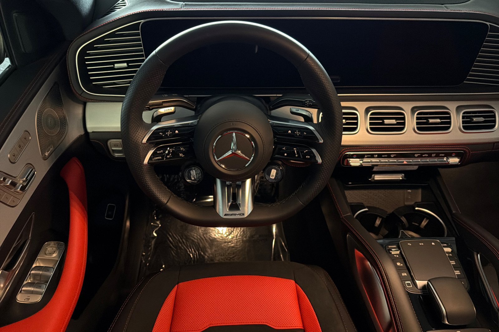 New 2026 Mercedes-Benz GLE 53 AMG 4MATIC Coupe image 12