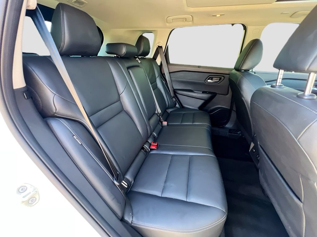 Used 2023 Nissan Rogue SL w/ SL Premium Package FWD image 27