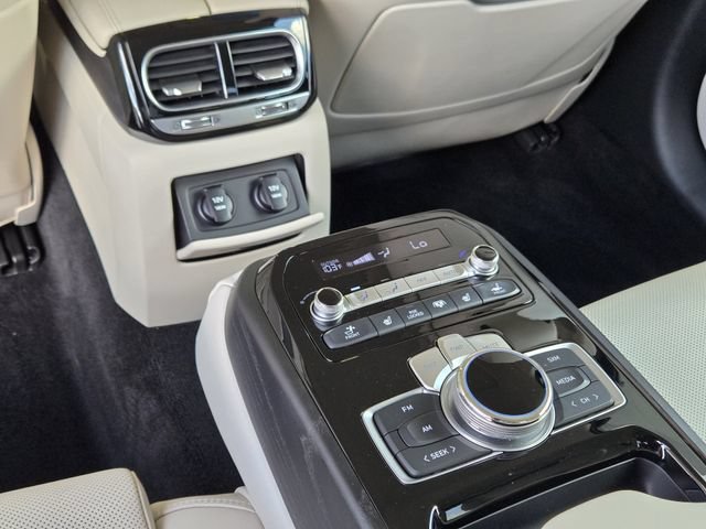 Used 2021 Genesis G90 3.3T Premium RWD image 23