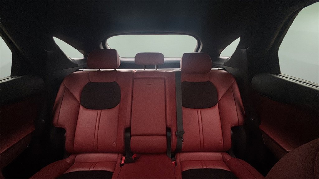 Used 2023 Genesis GV70 2.5T w/ Sport Prestige Package image 23