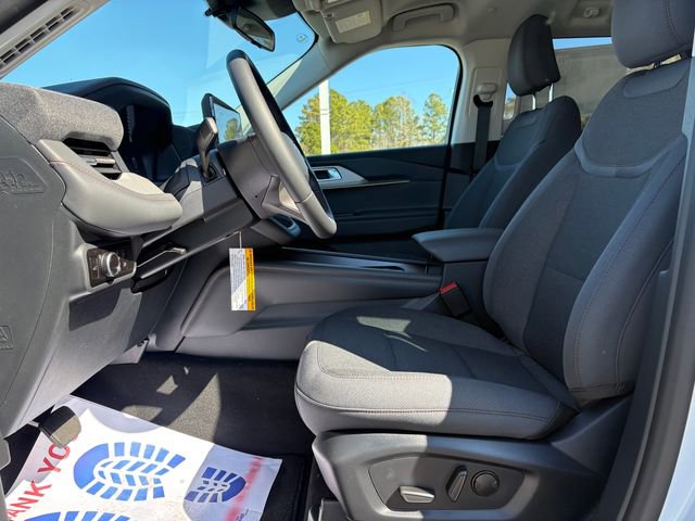 New 2026 Ford Explorer Active RWD image 9