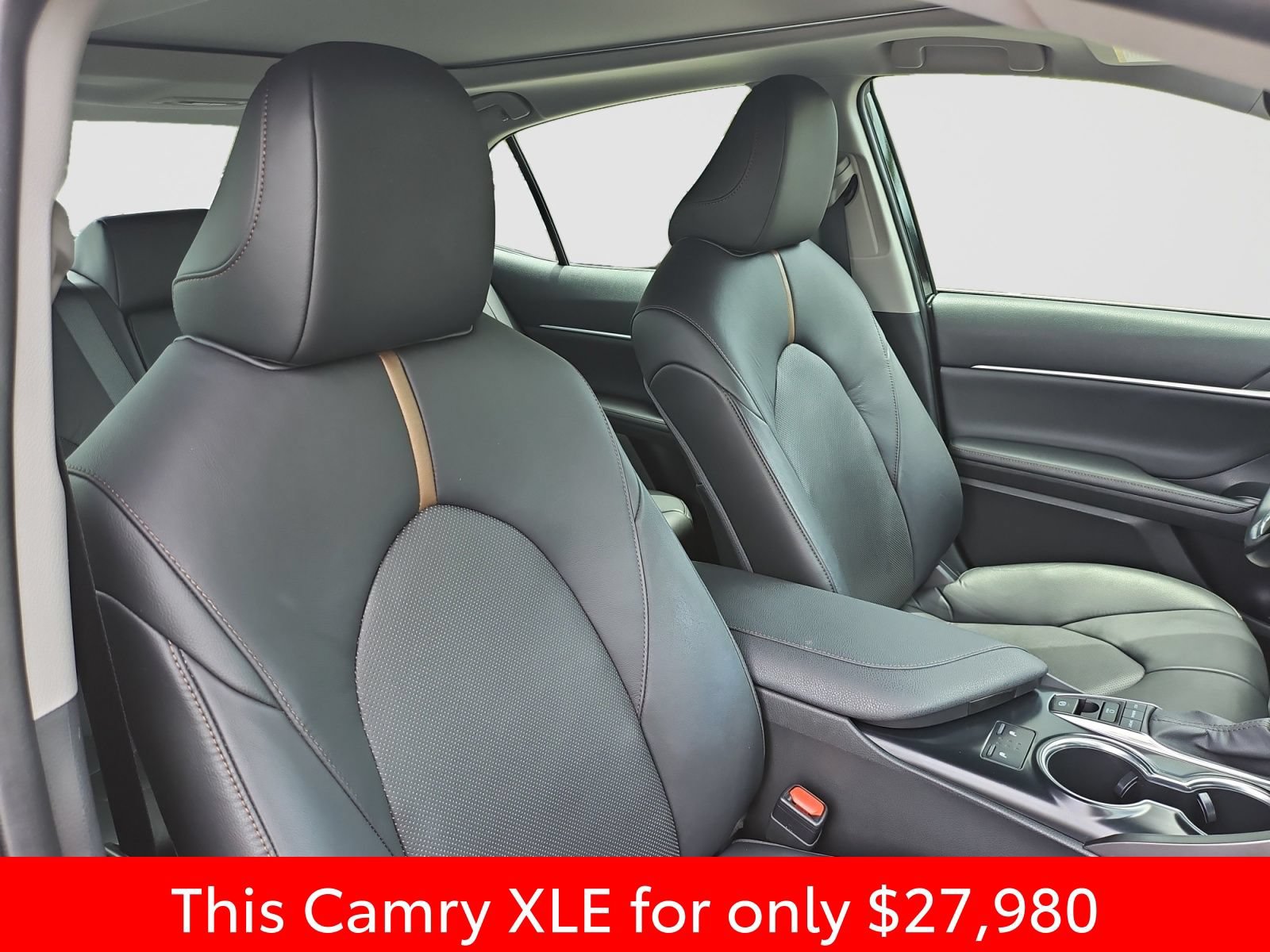 Used 2020 Toyota Camry XLE FWD image 18