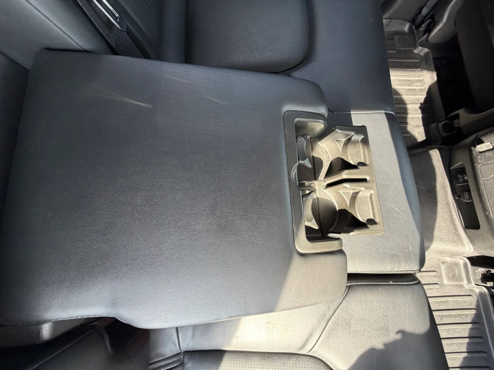 Used 2018 Nissan Armada SL w/ Moonroof Package AWD/4WD image 41