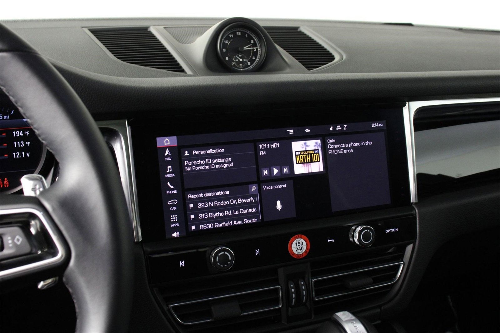 Used 2025 Porsche Macan image 13