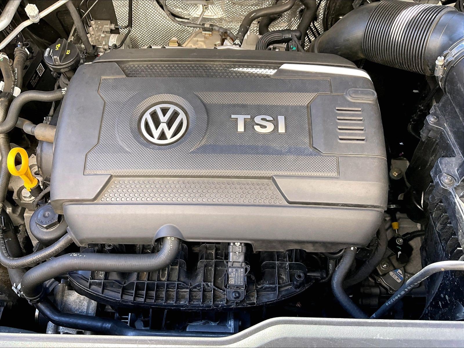 Certified 2020 Volkswagen Atlas Cross Sport S AWD/4WD image 31