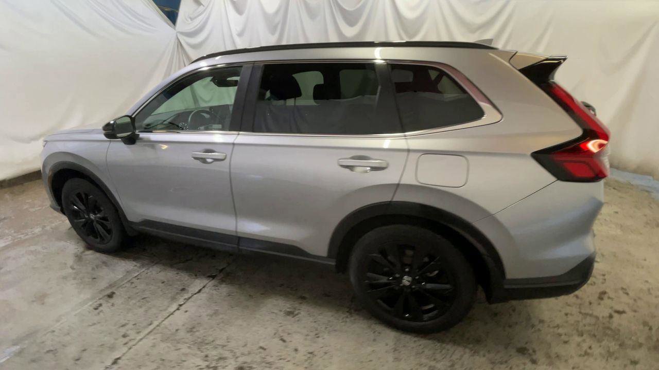 Used 2023 Honda CR-V Sport Touring image 6