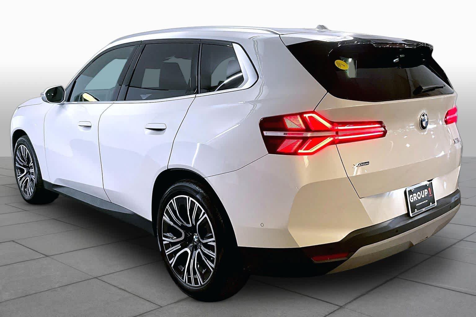 Used 2025 BMW X3 xDrive30i w/ Premium Package AWD/4WD image 12