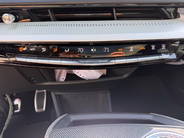 New 2027 Cadillac Optiq Luxury RWD image 13