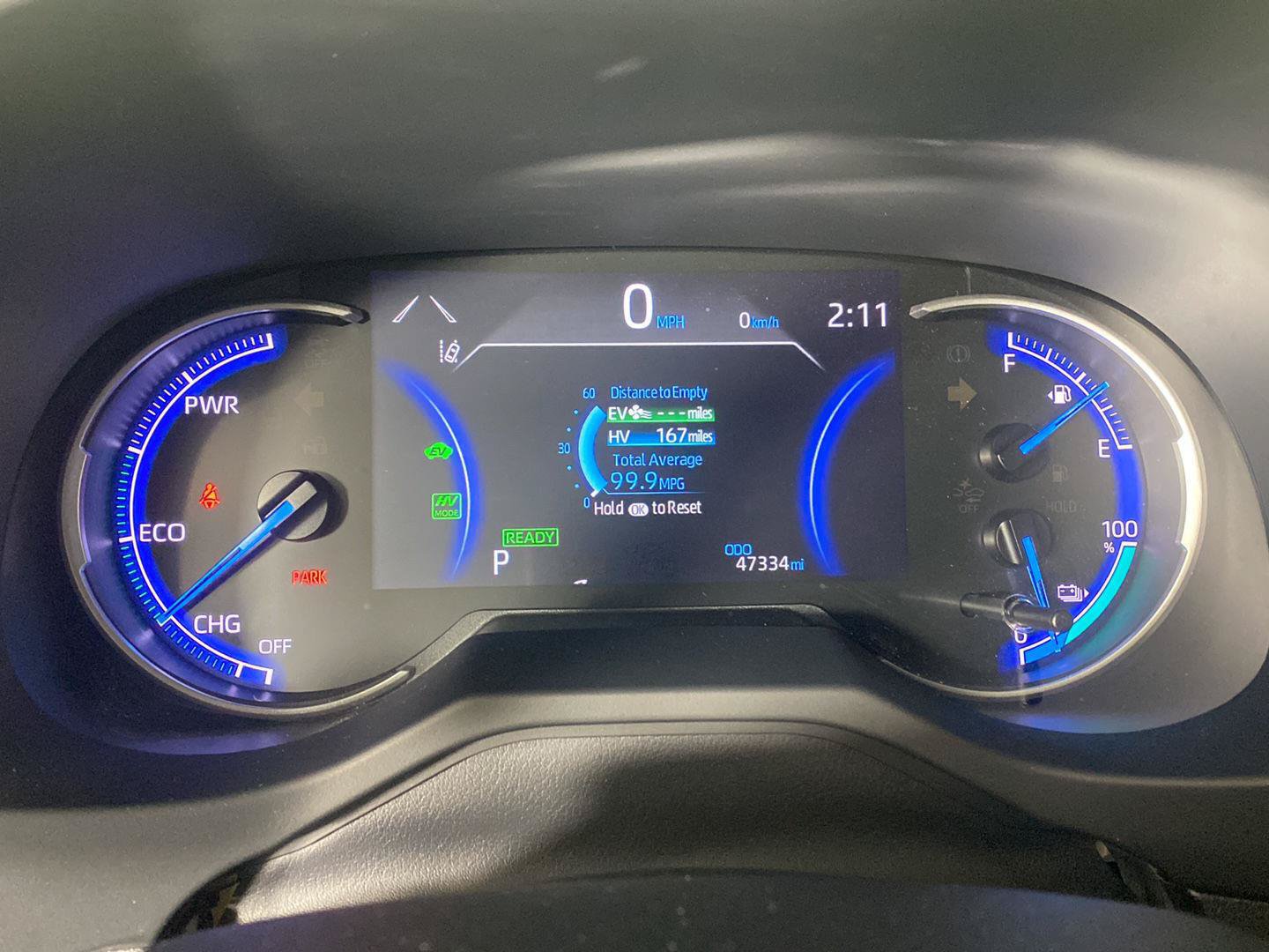 Used 2021 Toyota RAV4 SE w/ Weather & Moonroof Package AWD/4WD image 11