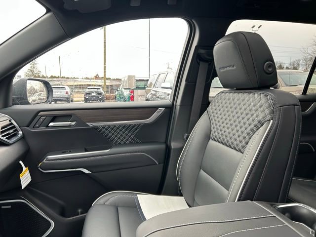 New 2026 GMC Acadia Denali w/ Super Cruise Package image 37