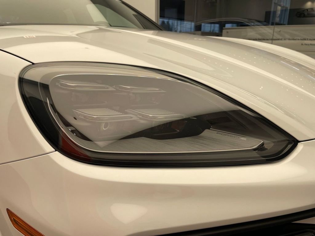 New 2026 Porsche Cayenne Coupe AWD/4WD image 26