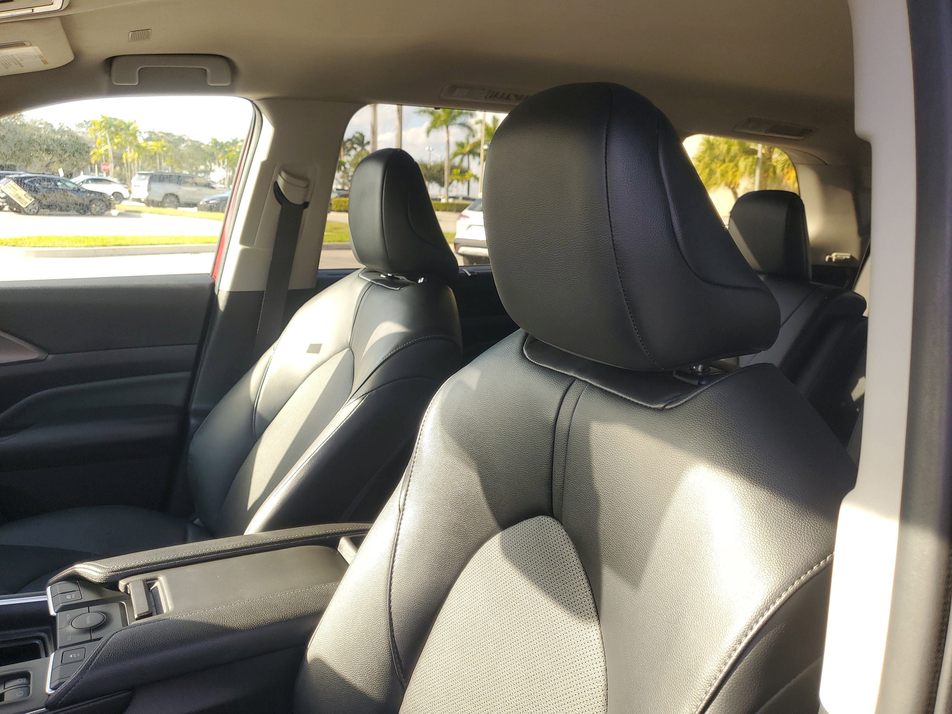 Used 2024 Toyota Grand Highlander XLE image 19