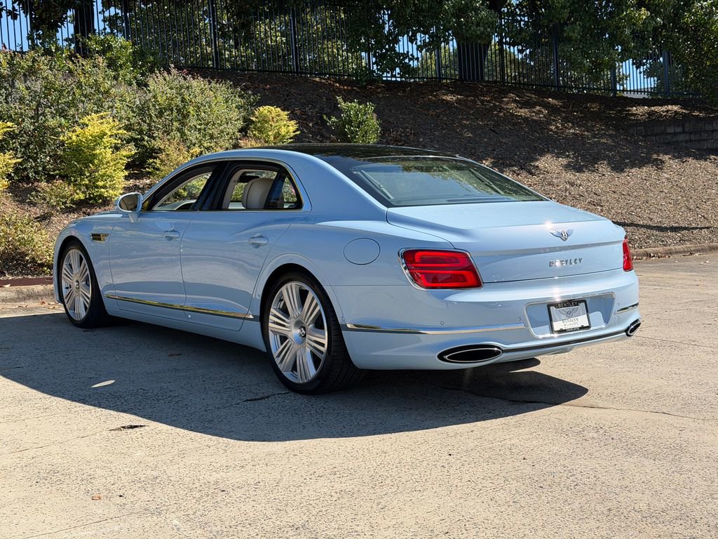 New 2026 Bentley Flying Spur Plug-In Hybrid image 11