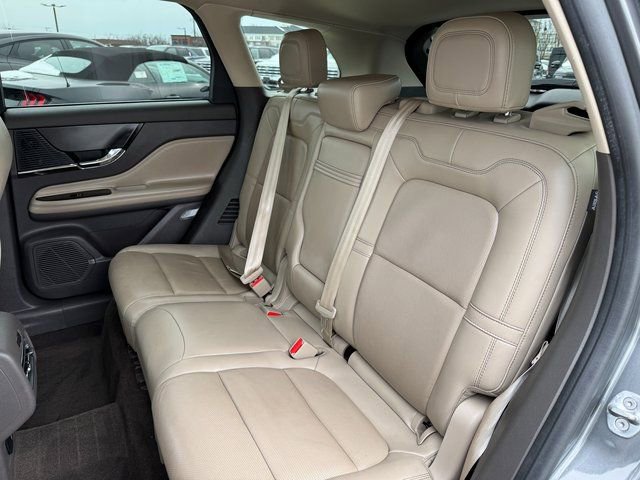 Used 2022 Lincoln Corsair Reserve w/ Equipment Group 201A image 16