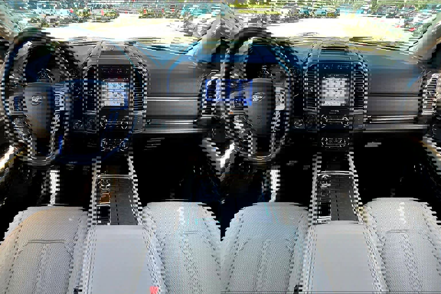 Used 2019 Ford Expedition Max Platinum RWD image 16