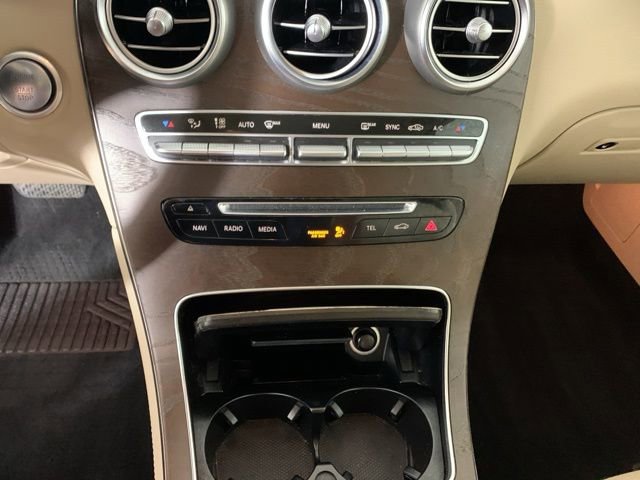 Used 2019 Mercedes-Benz GLC 300 4MATIC image 25