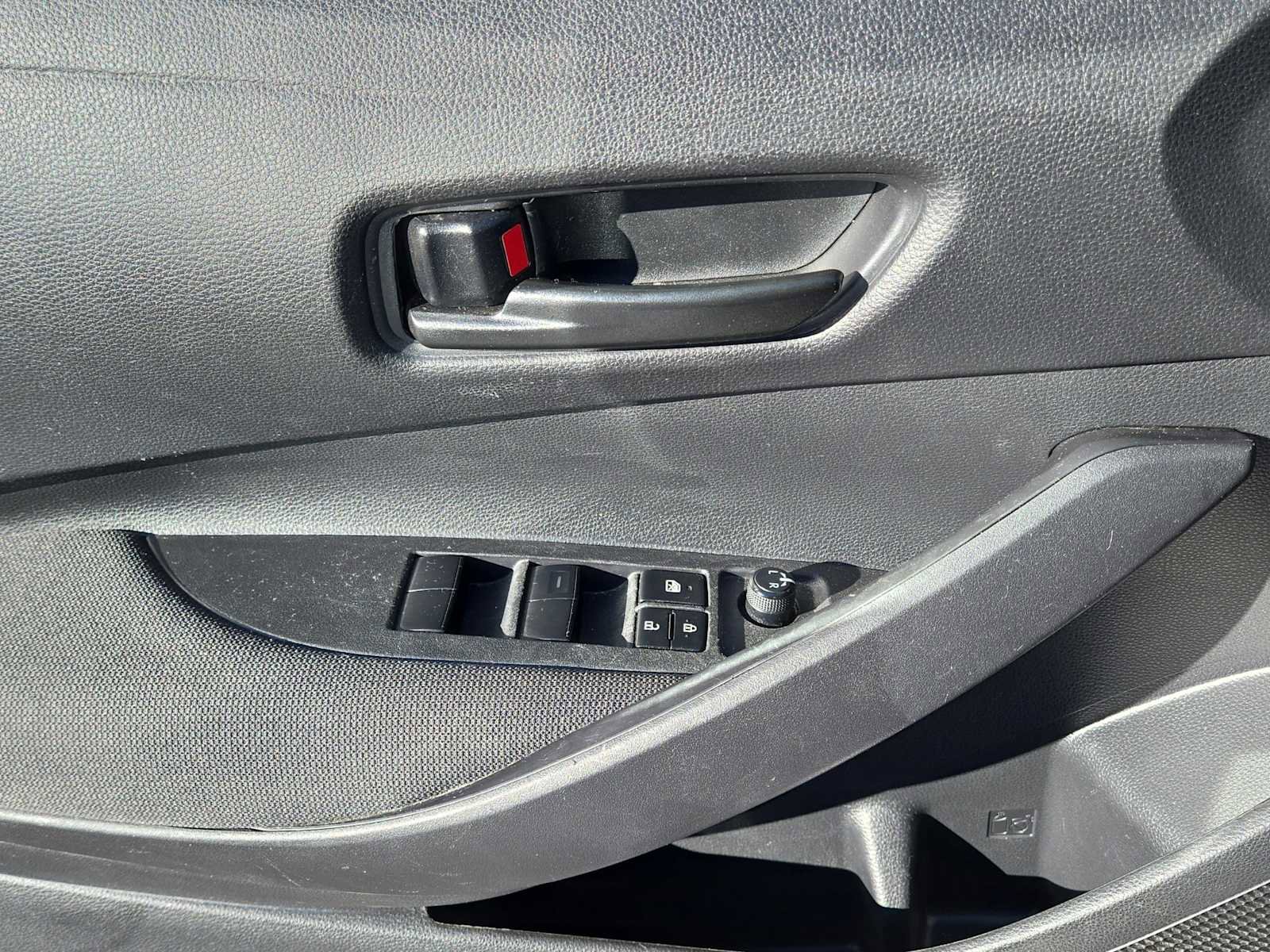 Used 2024 Toyota Corolla LE image 19