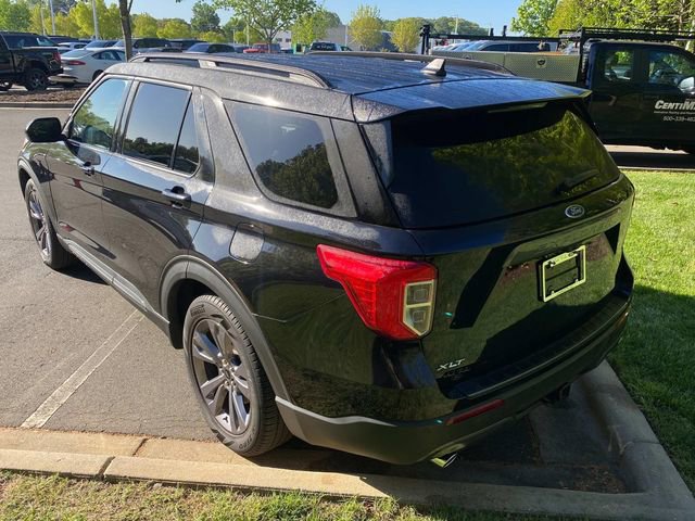 Used 2023 Ford Explorer XLT w/ Equipment Group 202A image 31