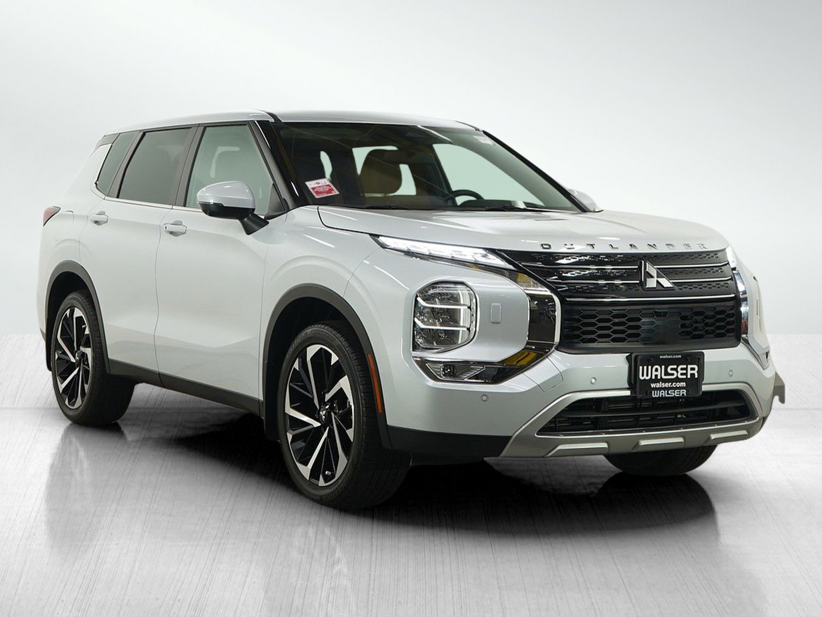 Used 2023 Mitsubishi Outlander SE AWD/4WD image 7