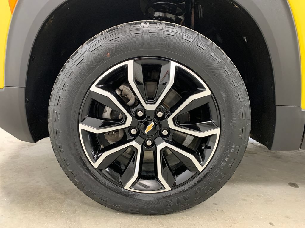 Used 2023 Chevrolet TrailBlazer ACTIV w/ Sun and Liftgate Package AWD/4WD image 20