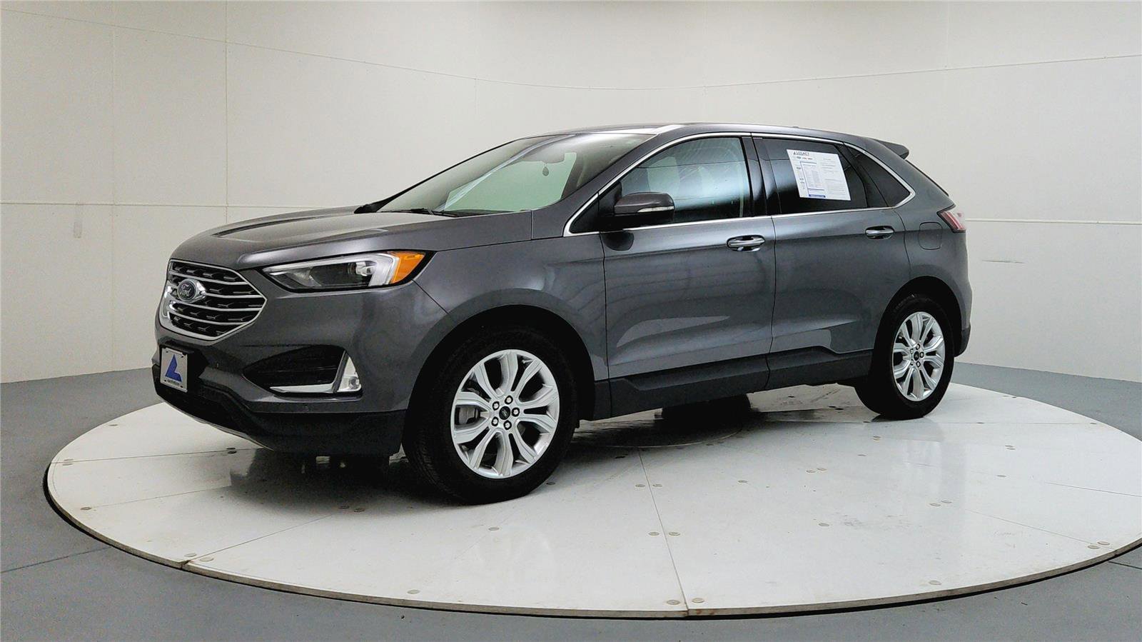 Used 2024 Ford Edge Titanium AWD/4WD image 4