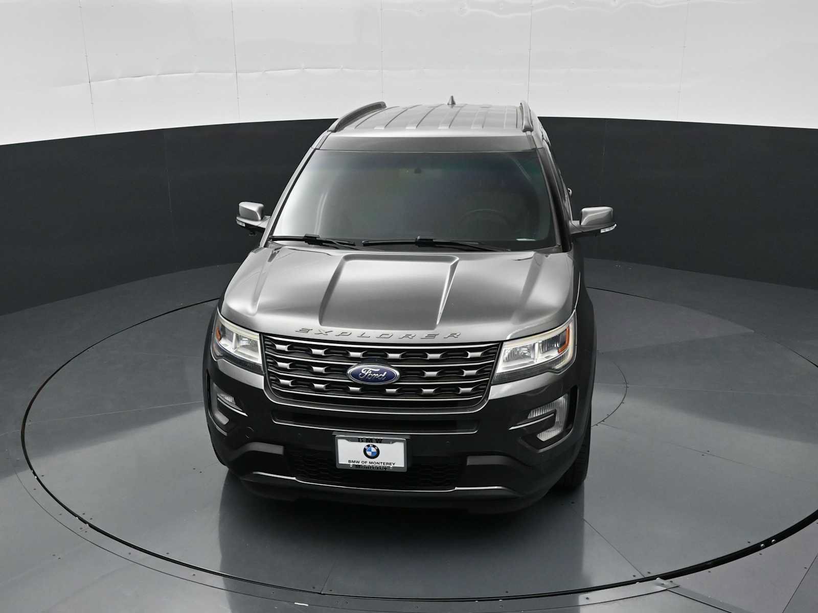 Used 2017 Ford Explorer XLT w/ Equipment Group 202A AWD/4WD image 17