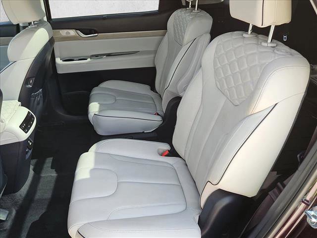 Used 2022 Hyundai Palisade Limited image 21
