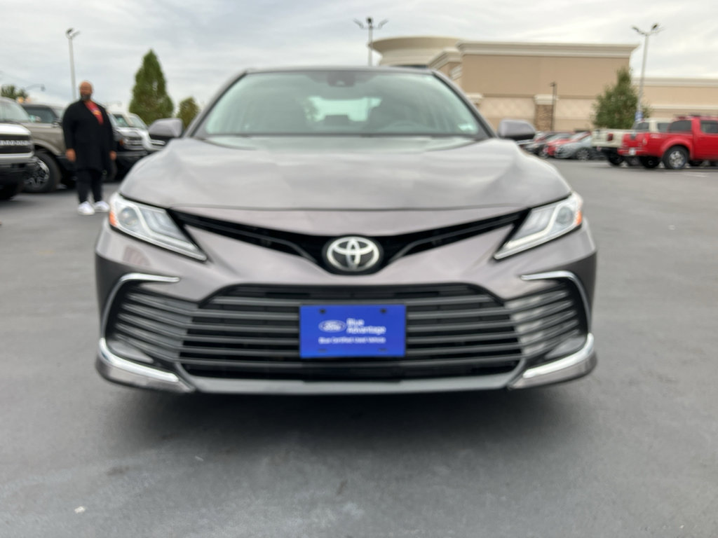 Used 2021 Toyota Camry XLE w/ Navigation Package image 2