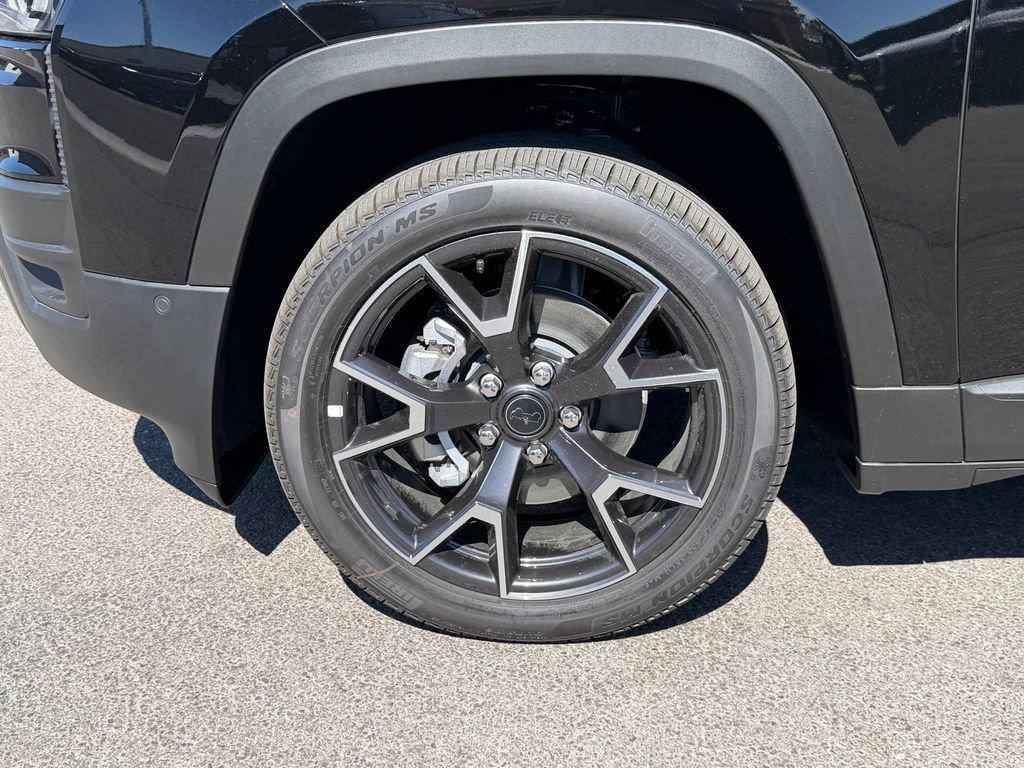 New 2026 Jeep Cherokee Overland w/ Advanced Pro Tech Group AWD/4WD image 23