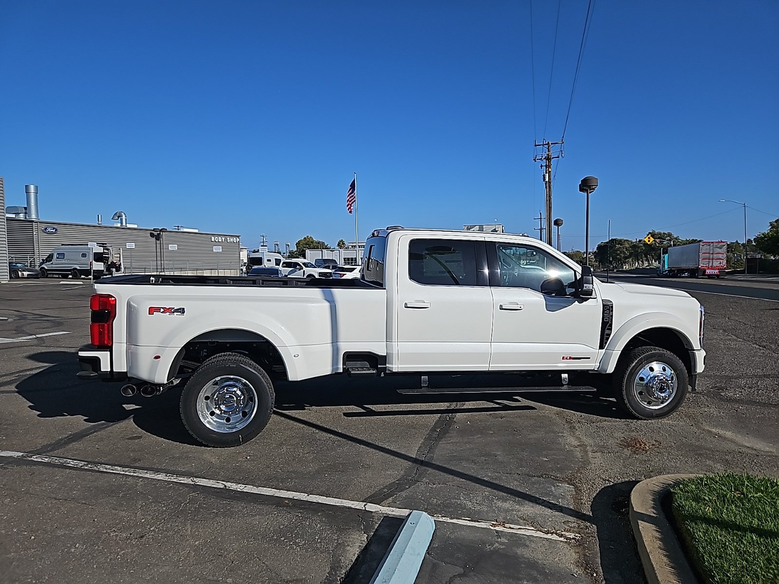 New 2027 Ford F450 Platinum w/ FX4 Off-Road Package AWD/4WD image 6