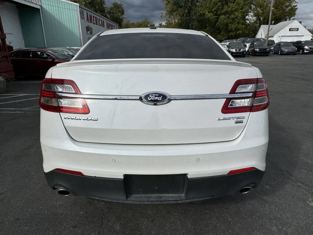 Used 2015 Ford Taurus Limited w/ Equipment Group 301A image 4