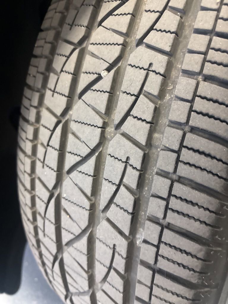 Used 2020 Ford Explorer Limited image 6