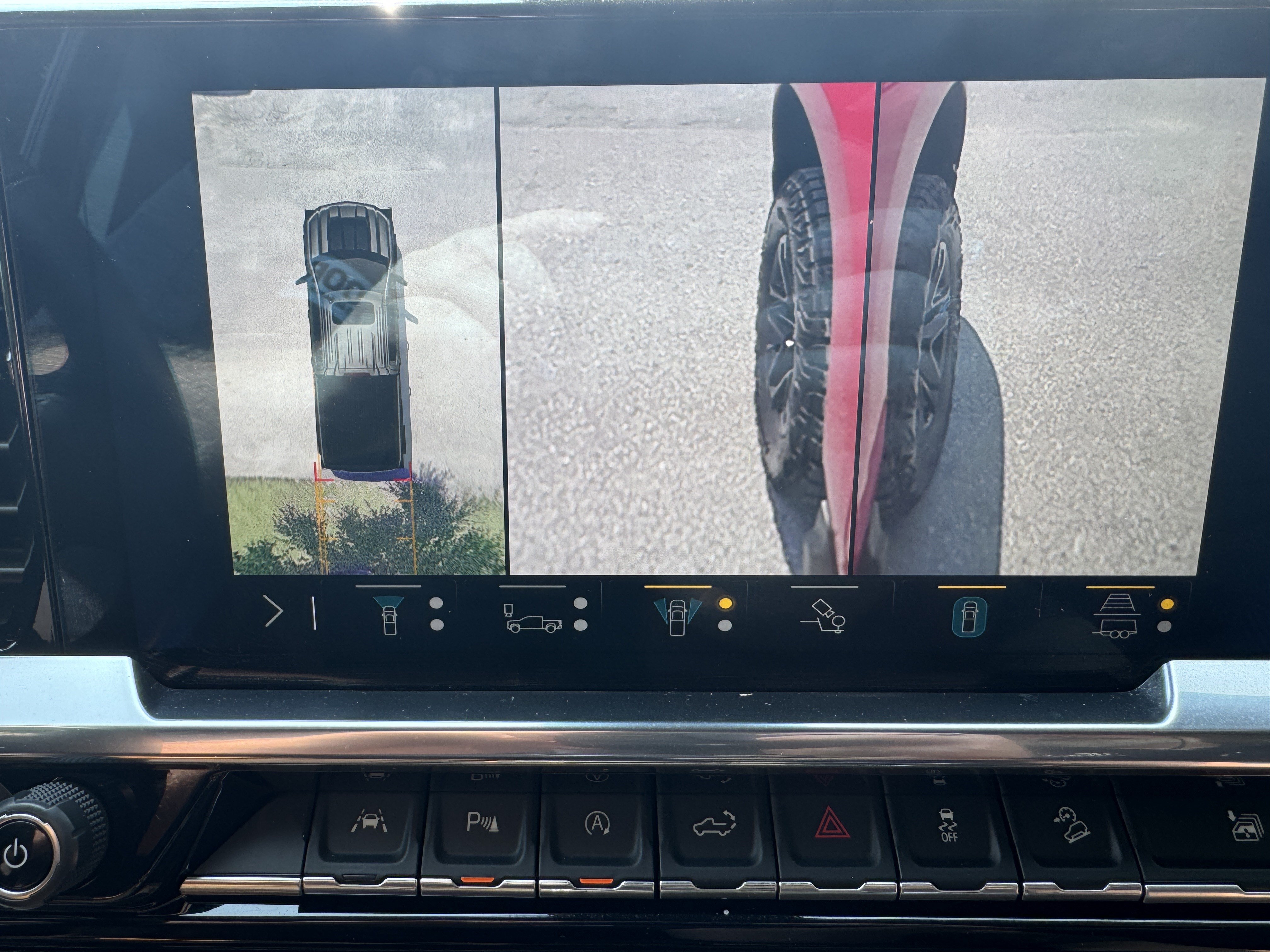 Used 2023 Chevrolet Silverado 1500 LT Trail Boss w/ LT Trail Boss Premium Package AWD/4WD image 32