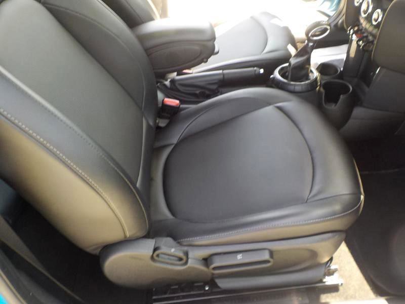 Used 2016 MINI Cooper 2-Door Hardtop image 20