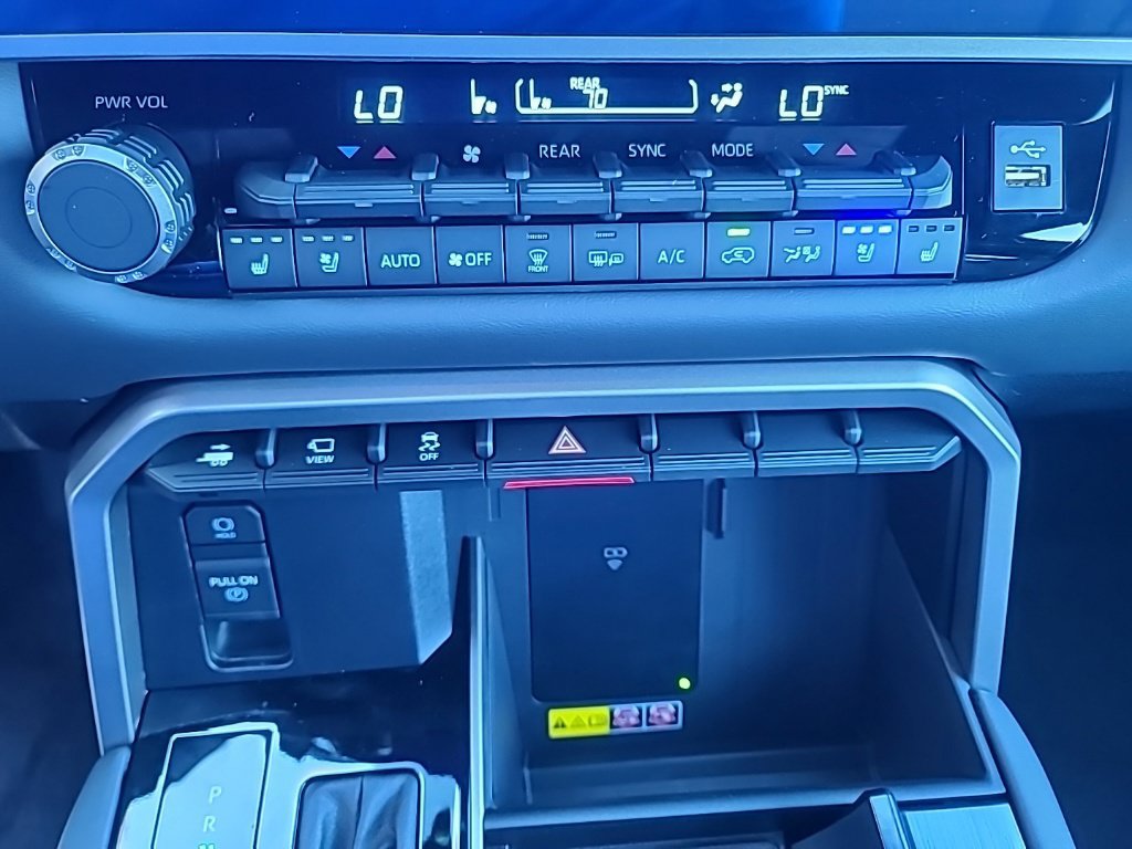 New 2026 Toyota Sequoia Platinum AWD/4WD image 37