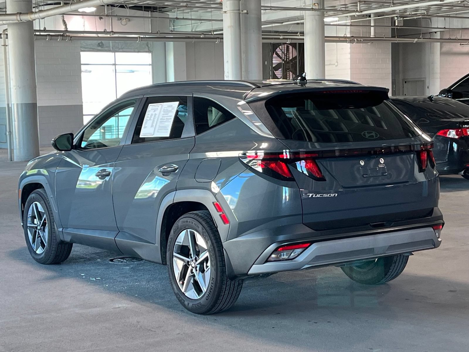 Used 2025 Hyundai Tucson SEL FWD image 8