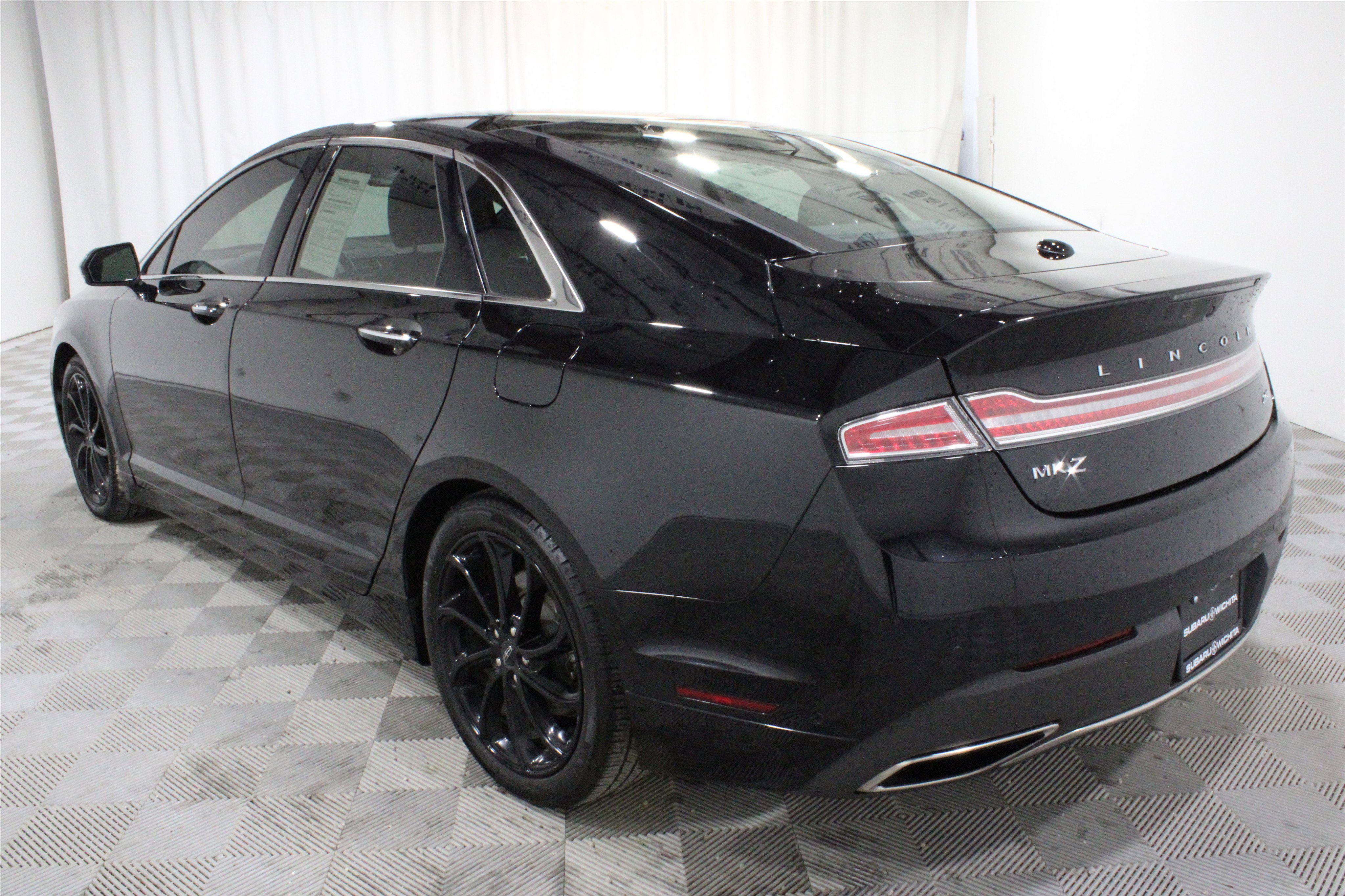 Used 2020 Lincoln MKZ Reserve w/ Monochromatic Package FWD image 27