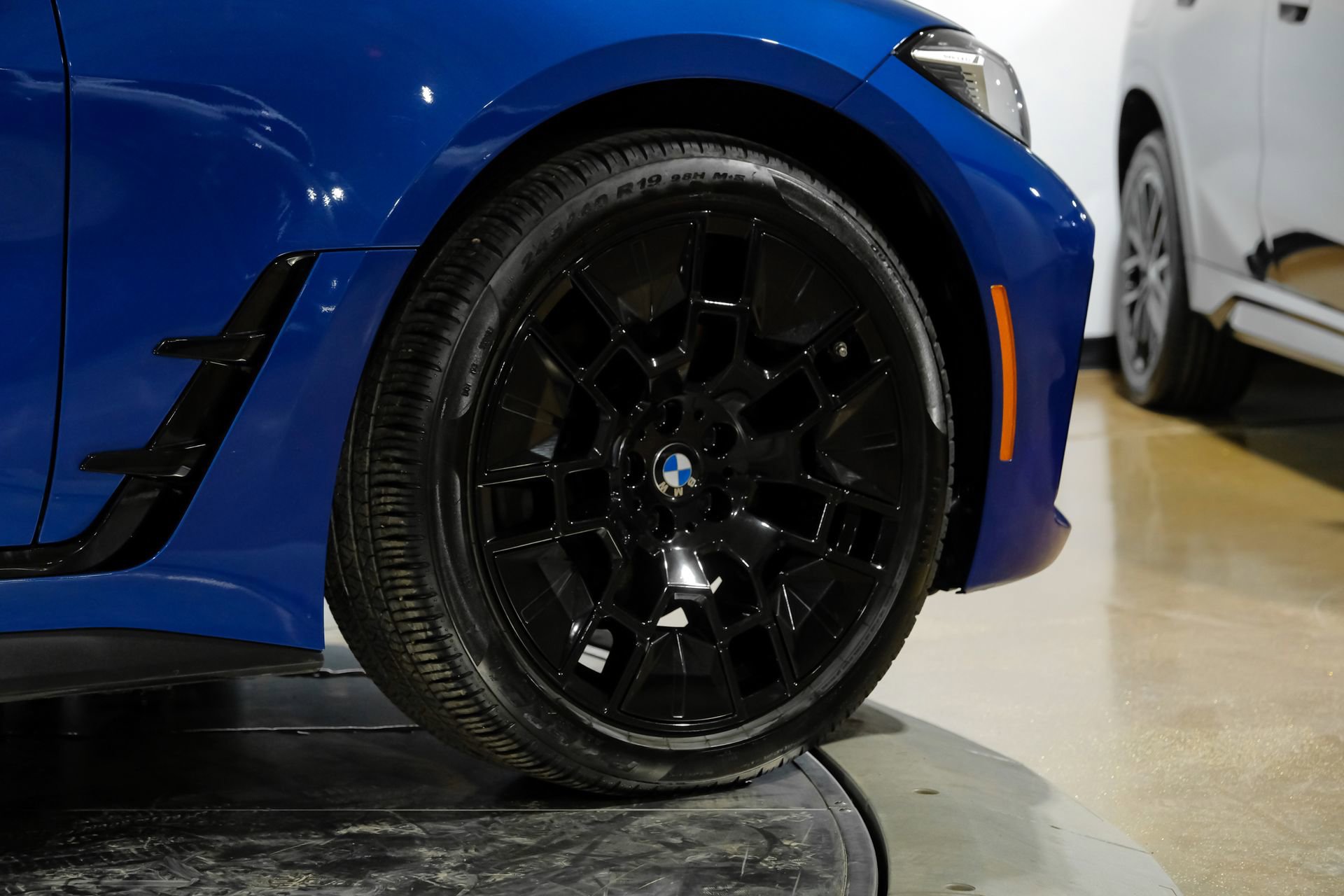 Used 2025 BMW 430i xDrive w/ M Sport Package image 60