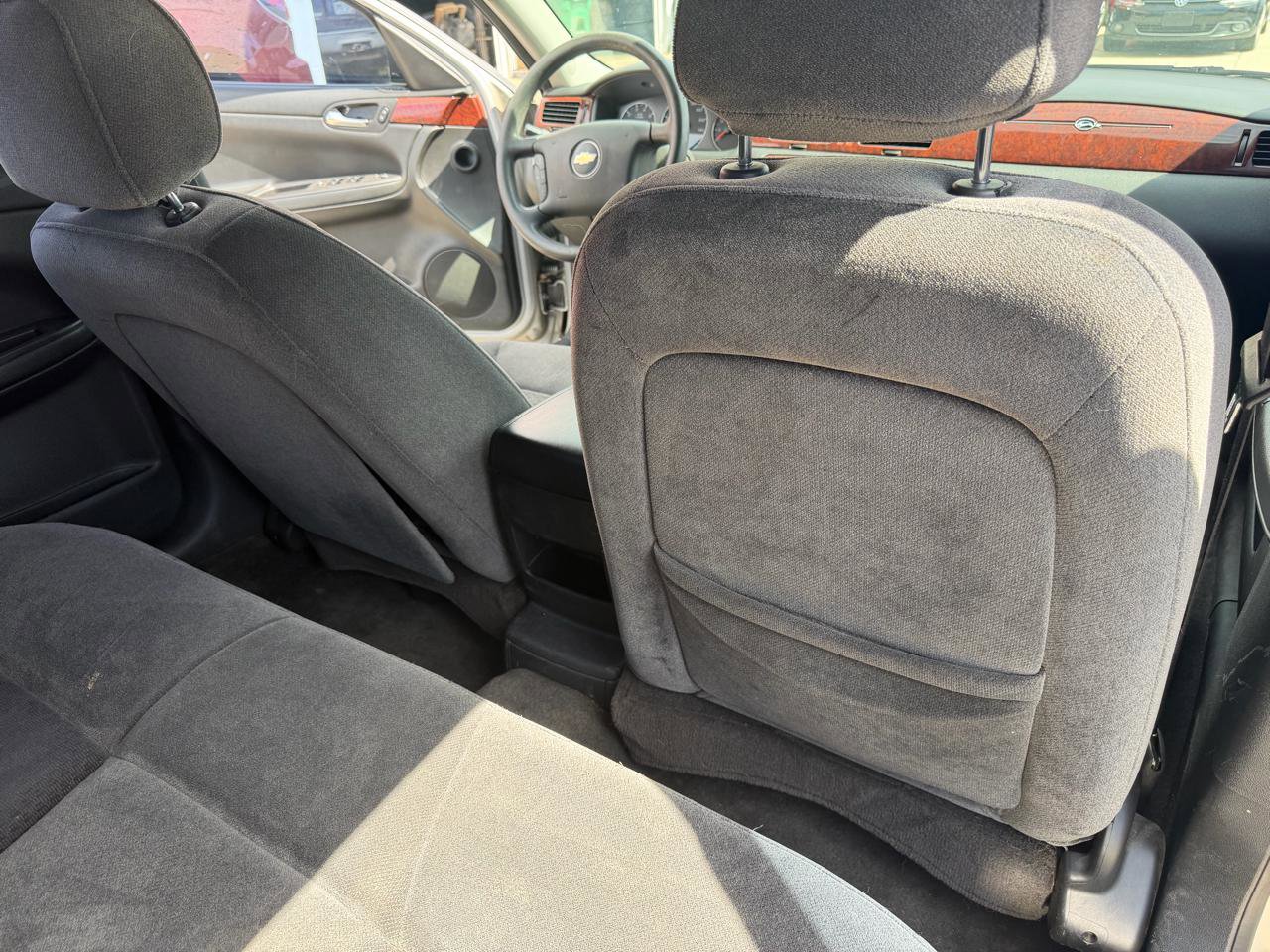 Used 2008 Chevrolet Impala LT image 18