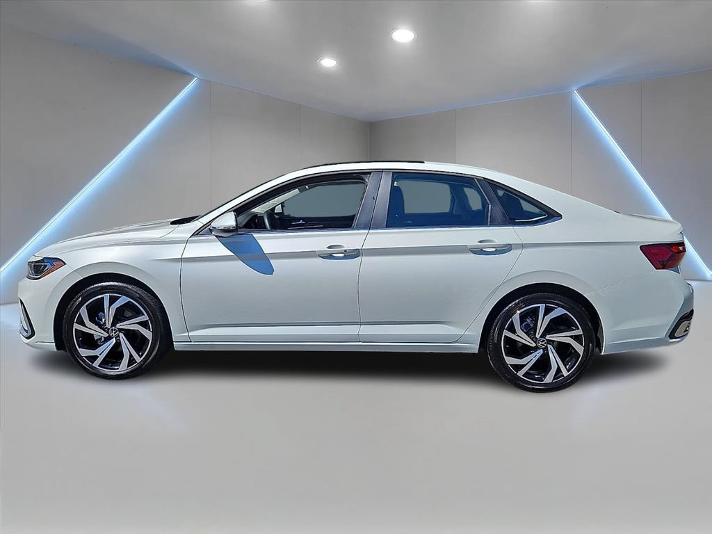 Certified 2026 Volkswagen Jetta SEL FWD image 7