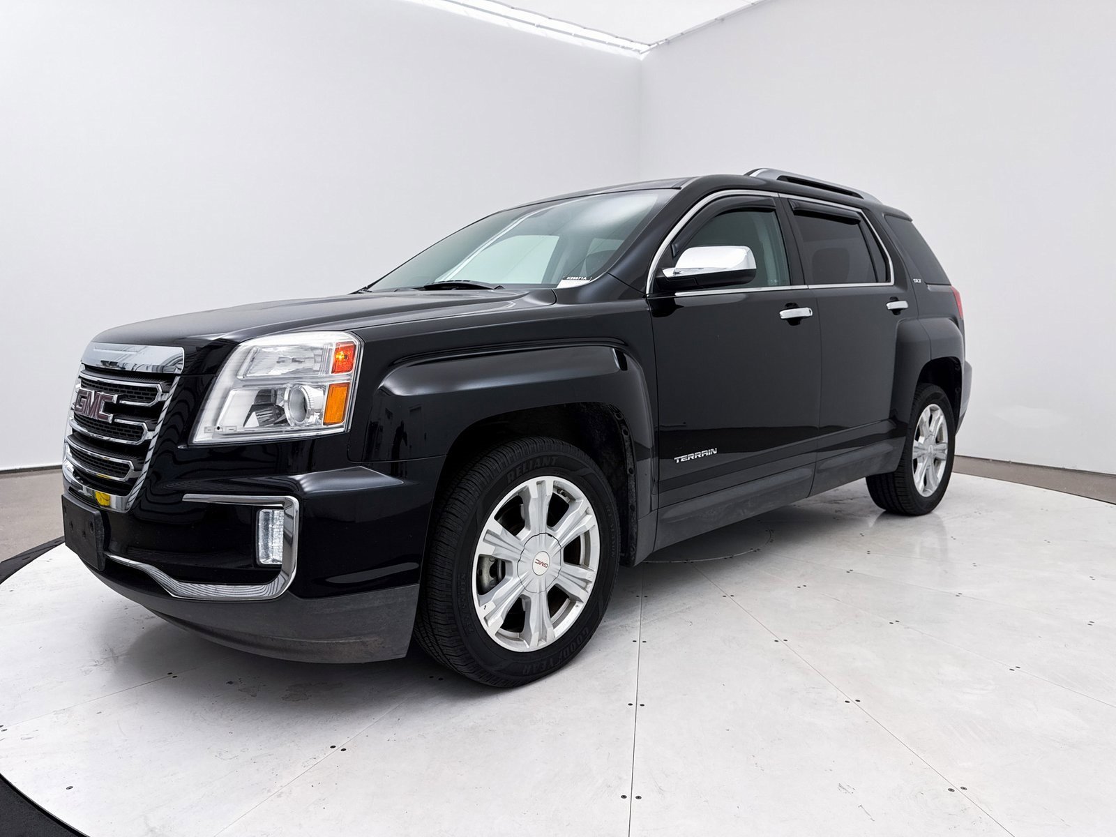 Used 2017 GMC Terrain SLT w/ Open Road Package image 13