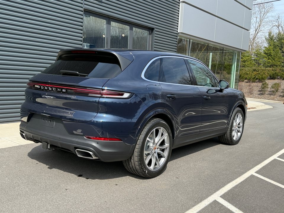 New 2026 Porsche Cayenne AWD/4WD image 7