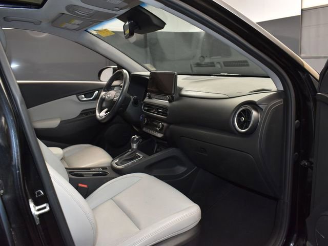 Used 2022 Hyundai Kona Limited image 12