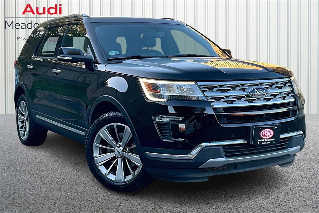 Used 2019 Ford Explorer Limited w/ Class III Trailer Tow Package image 3