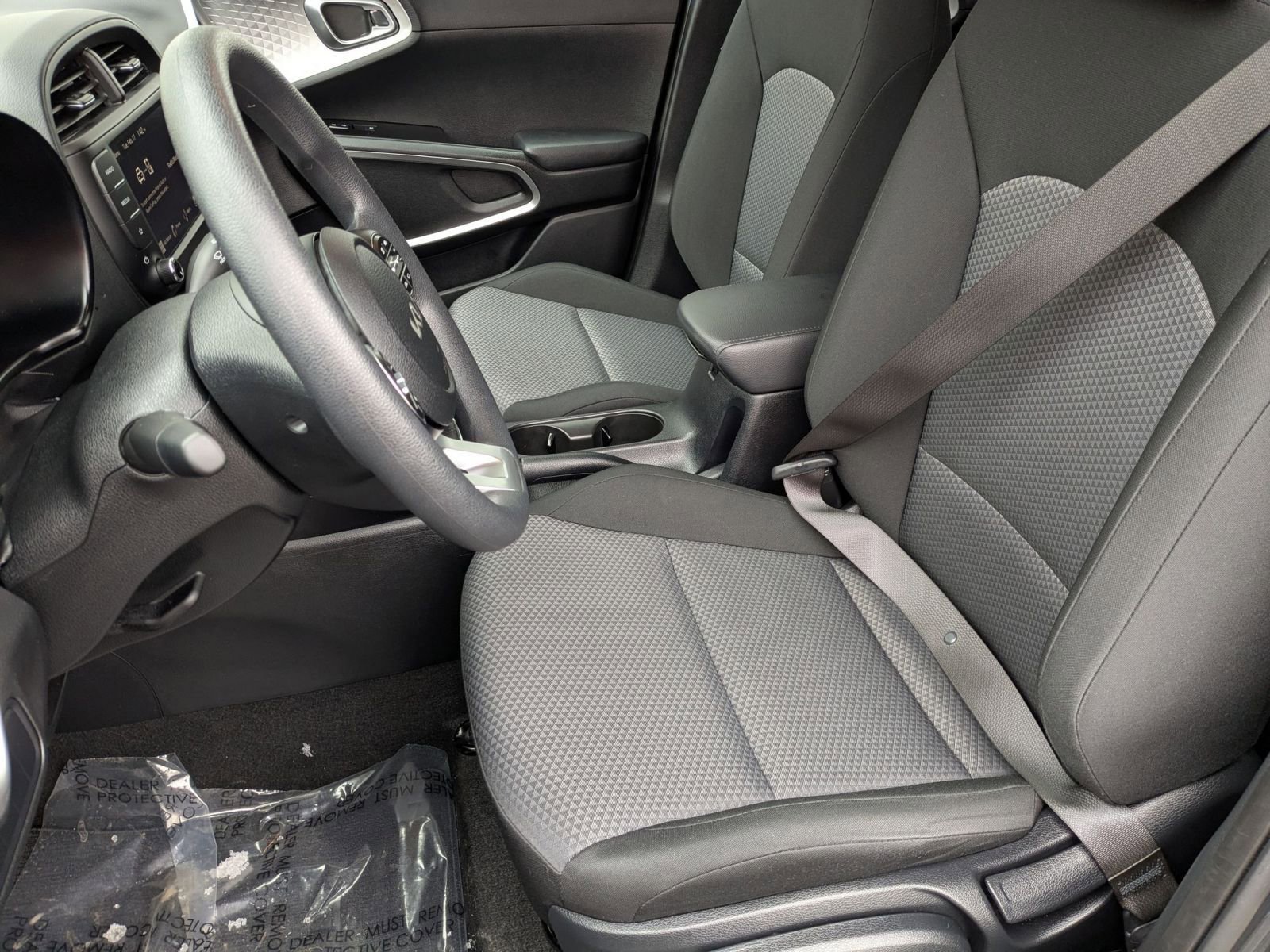 Used 2025 Kia Soul LX w/ LX Technology Package image 12