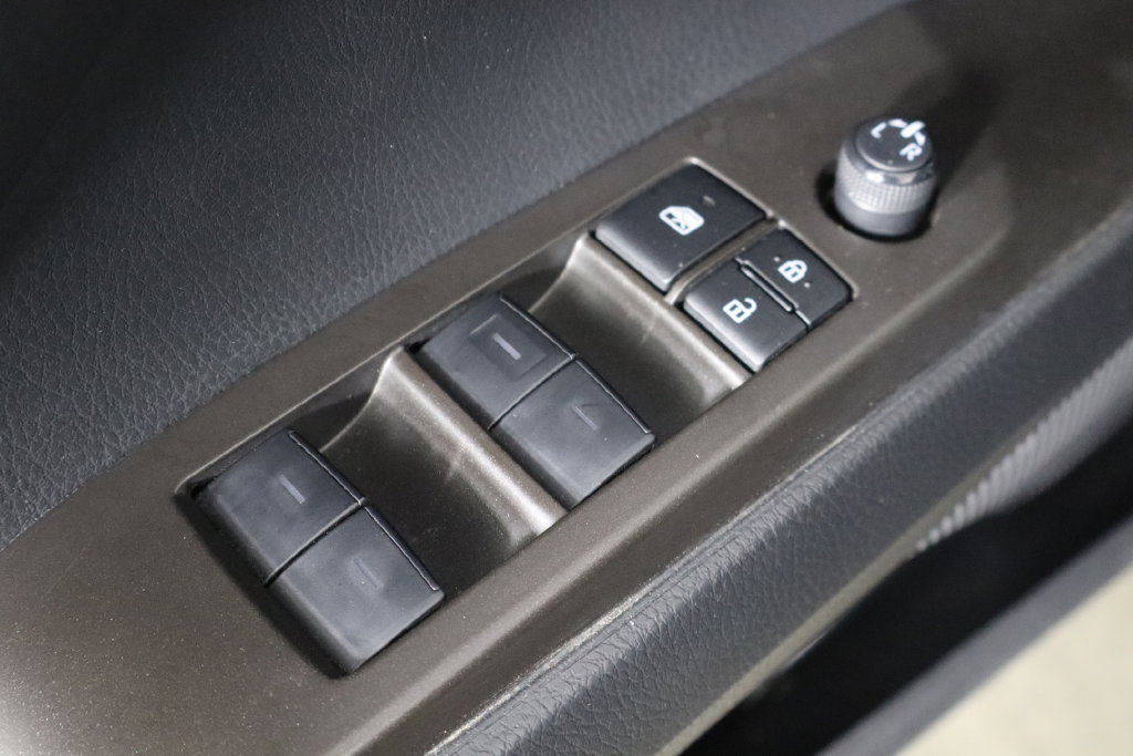 Used 2023 Toyota Camry SE w/ Cold Weather Package AWD/4WD image 20