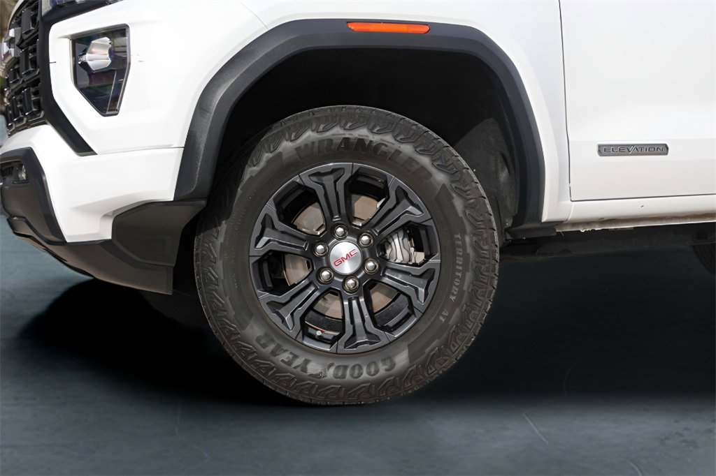 Used 2023 GMC Canyon Elevation w/ Convenience Package image 4