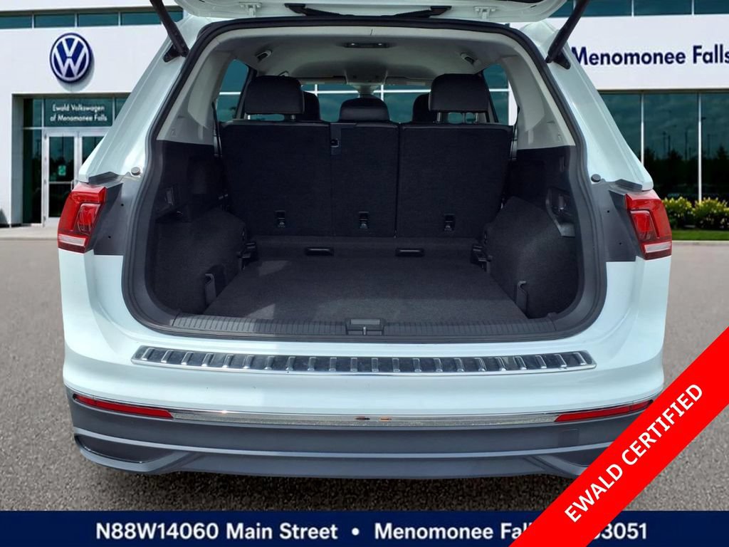 Used 2024 Volkswagen Tiguan Wolfsburg Edition AWD/4WD image 24