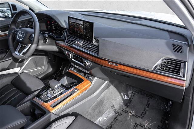 Used 2023 Audi Q5 Premium Plus w/ Premium Plus Package image 25