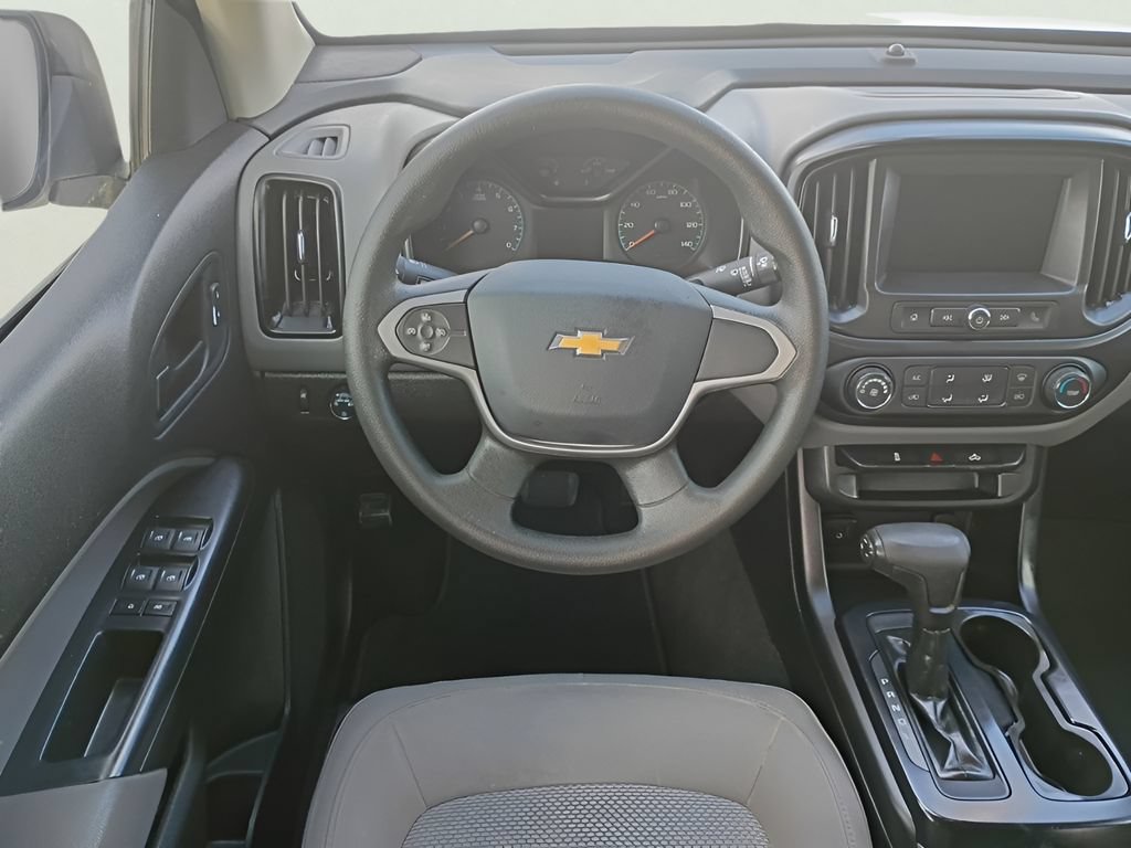 Used 2020 Chevrolet Colorado W/T w/ WT Convenience Package RWD image 4